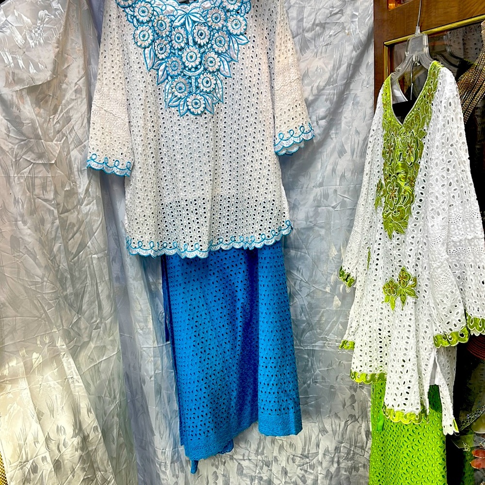 Free size lace 2 pieces white and blue